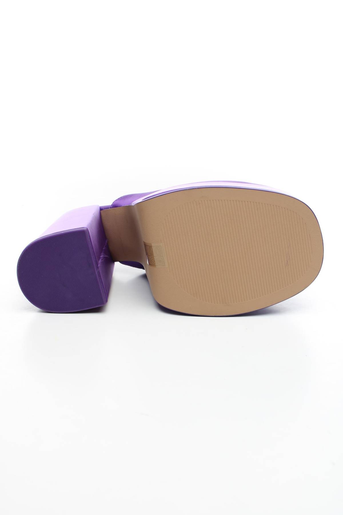 Чехли Steve Madden4 - Contour.bg Чехли Steve Madden4