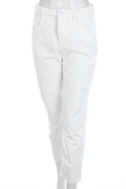 Γυναικεία τζιν Vero Moda1 - Contourshop.gr Γυναικεία τζιν Vero Moda1
