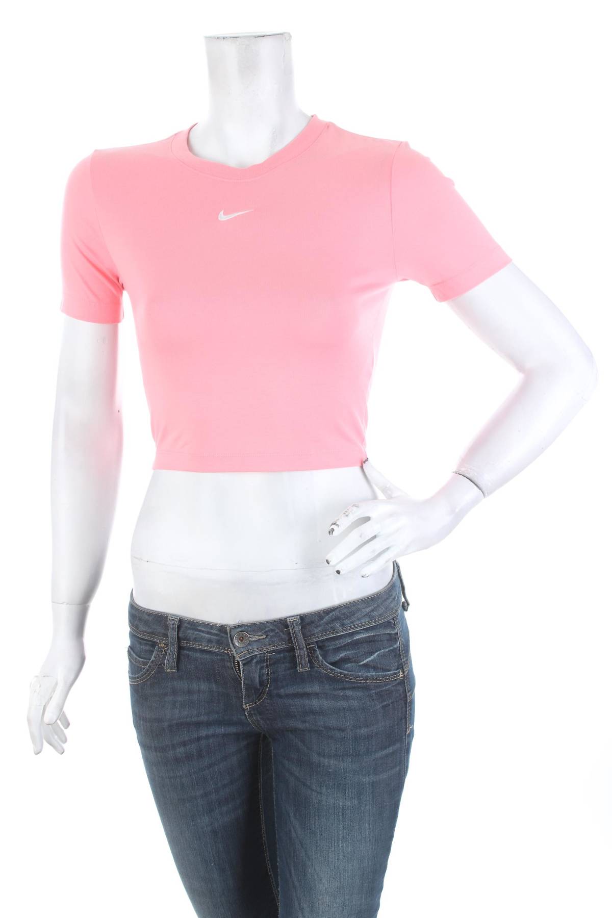 Дамска спортна тениска Nike1