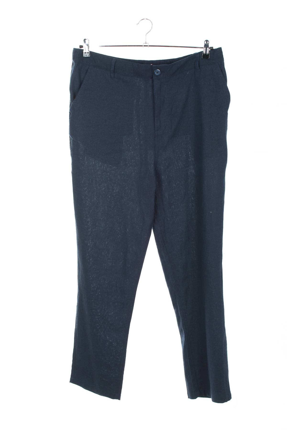 Дамски панталон Guess1