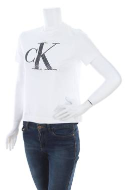 Дамска тениска Calvin Klein Jeans1