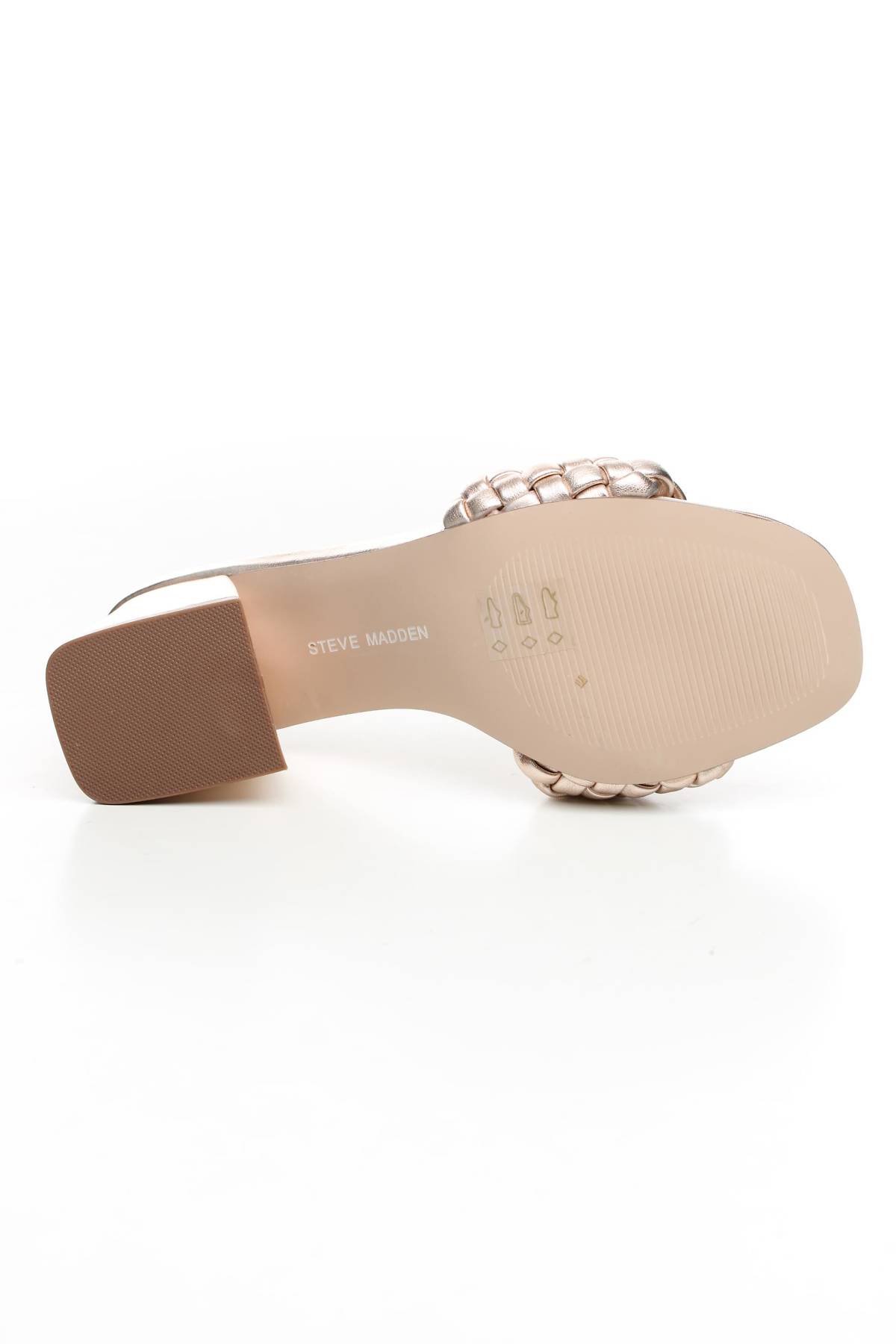 Πέδιλα Steve Madden4