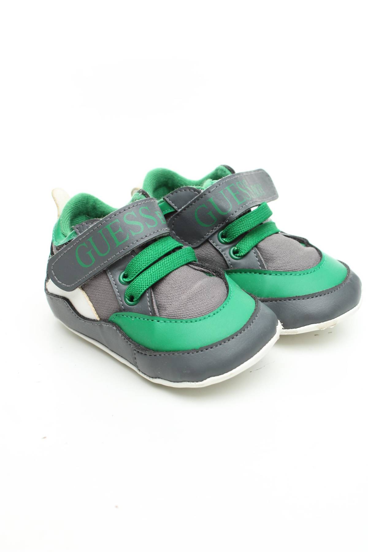 Παιδικά παπούτσια Guess3