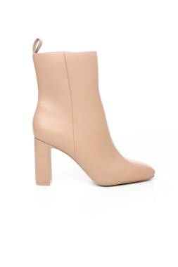 Дамски боти Steve Madden1