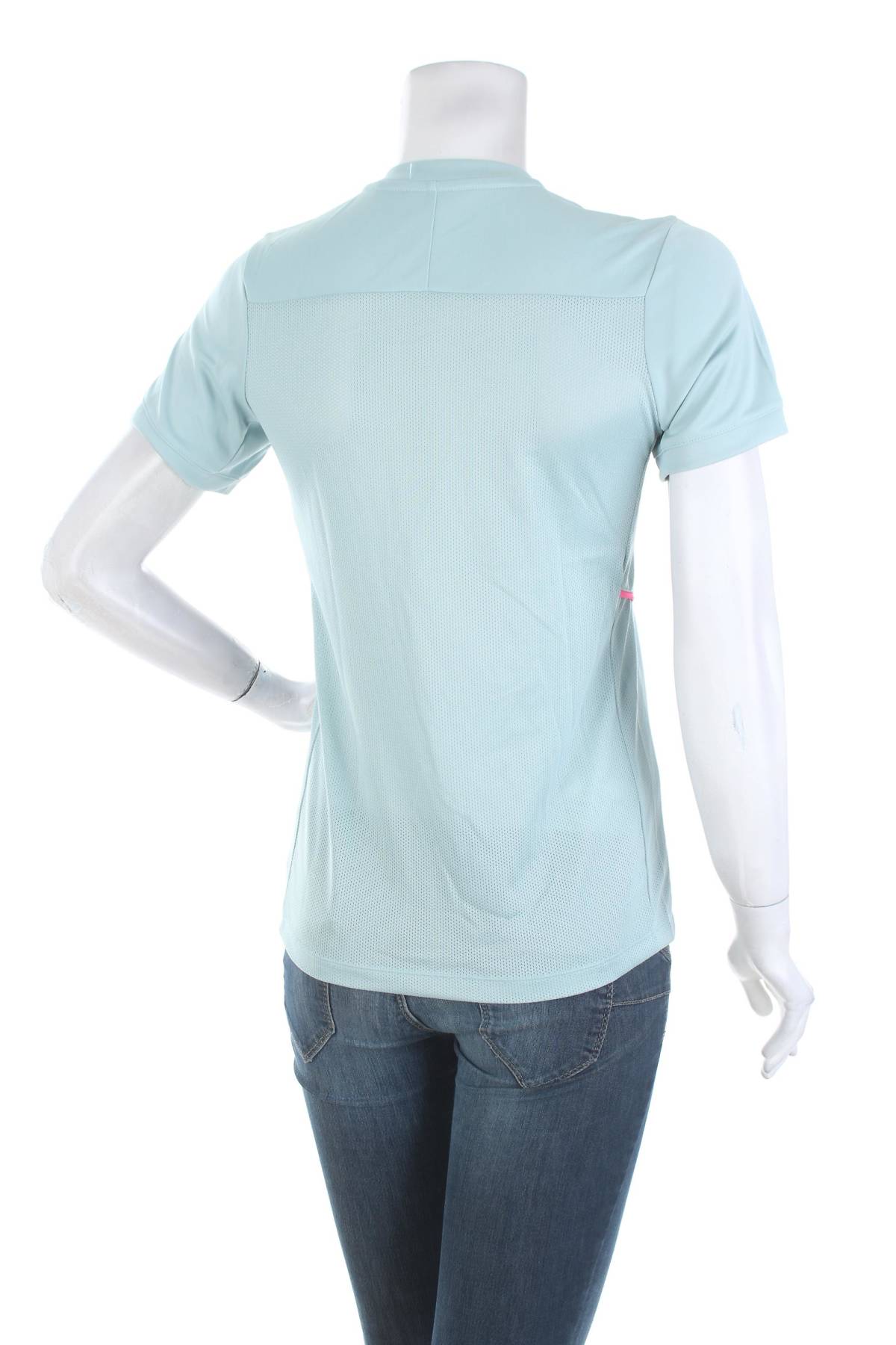 Дамска спортна тениска Nike2