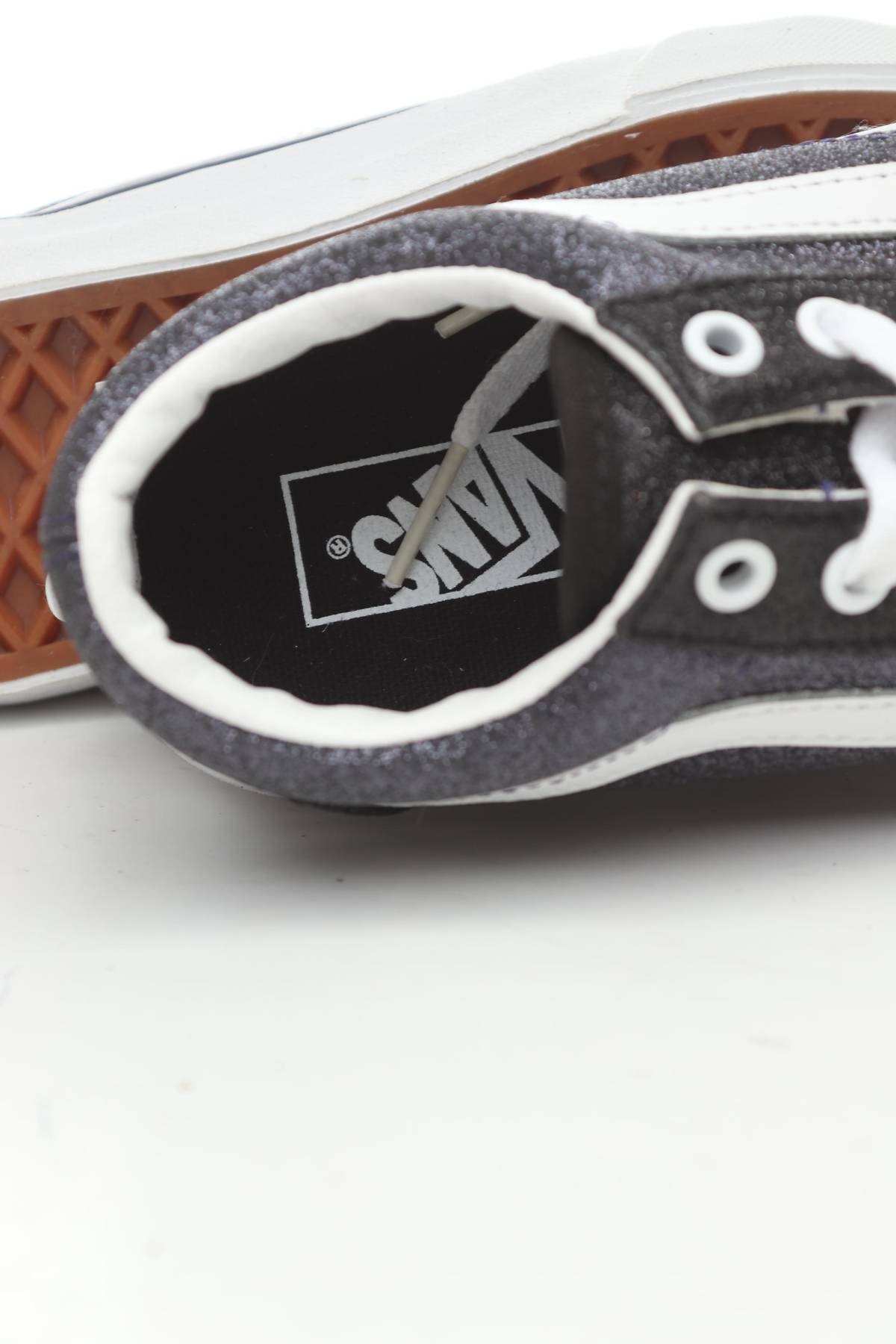 Детски кецове Vans5 - Contour.bg Детски кецове Vans5