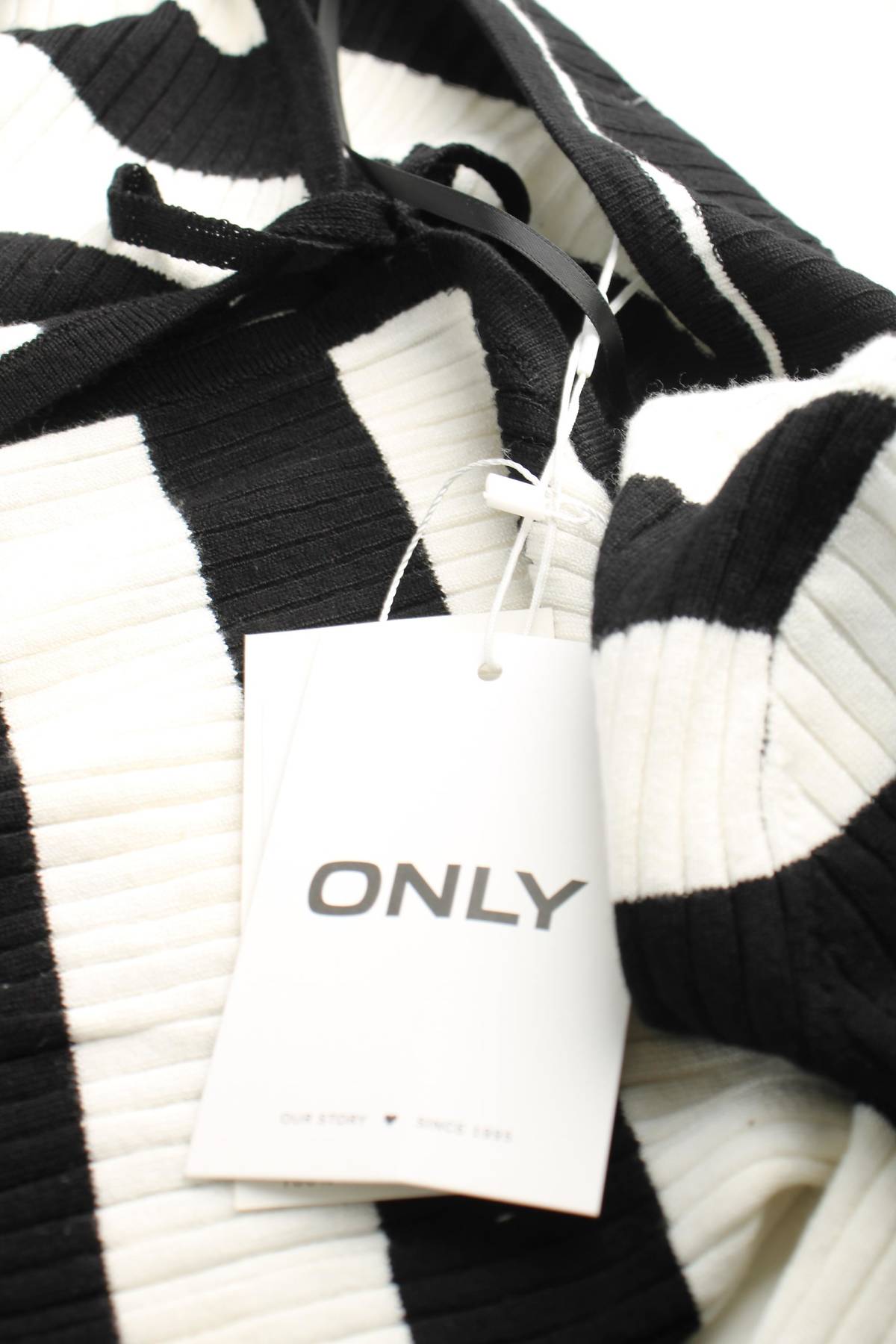 Γυναικεία μπλούζα Only3 - Contourshop.gr Γυναικεία μπλούζα Only3