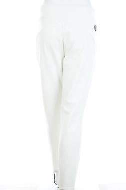 Γυναικείο παντελόνι EA7 Emporio Armani2