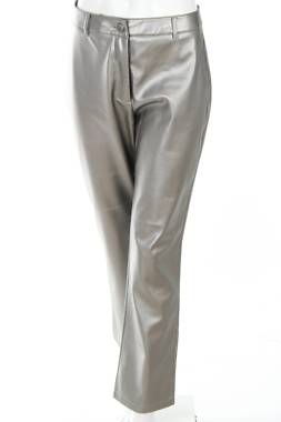 Дамски кожен панталон Guess1