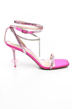 Σανδάλια Steve Madden1