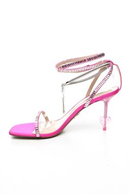 Σανδάλια Steve Madden2