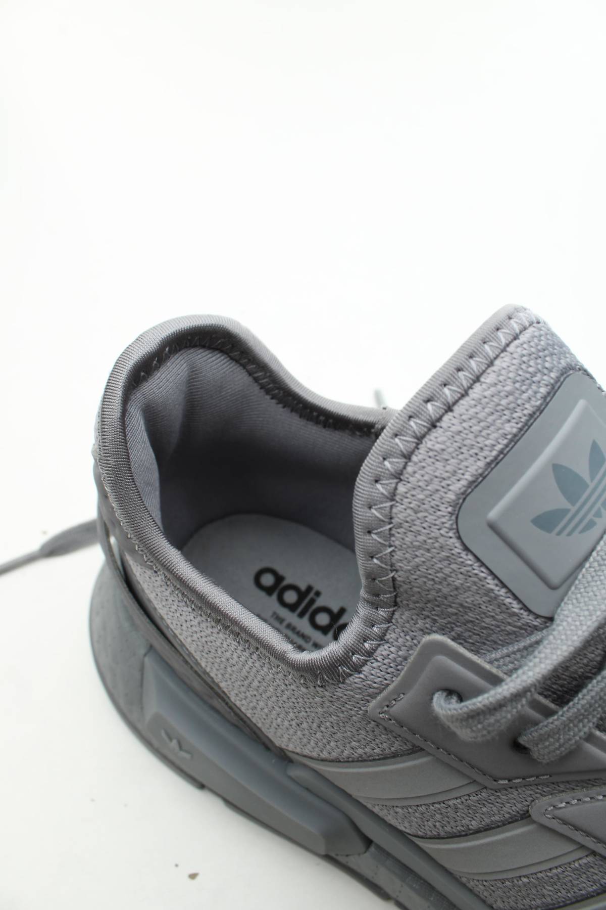 Маратонки Adidas Originals5 - Contour.bg Маратонки Adidas Originals5