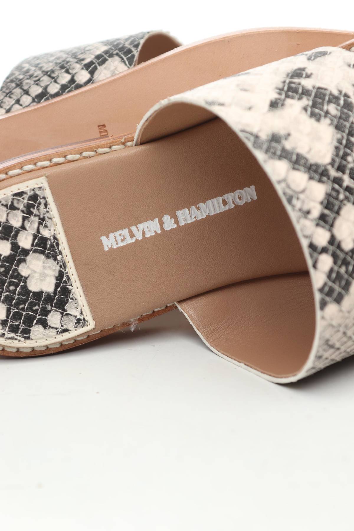 Чехли Melvin & Hamilton5 - Contour.bg Чехли Melvin & Hamilton5