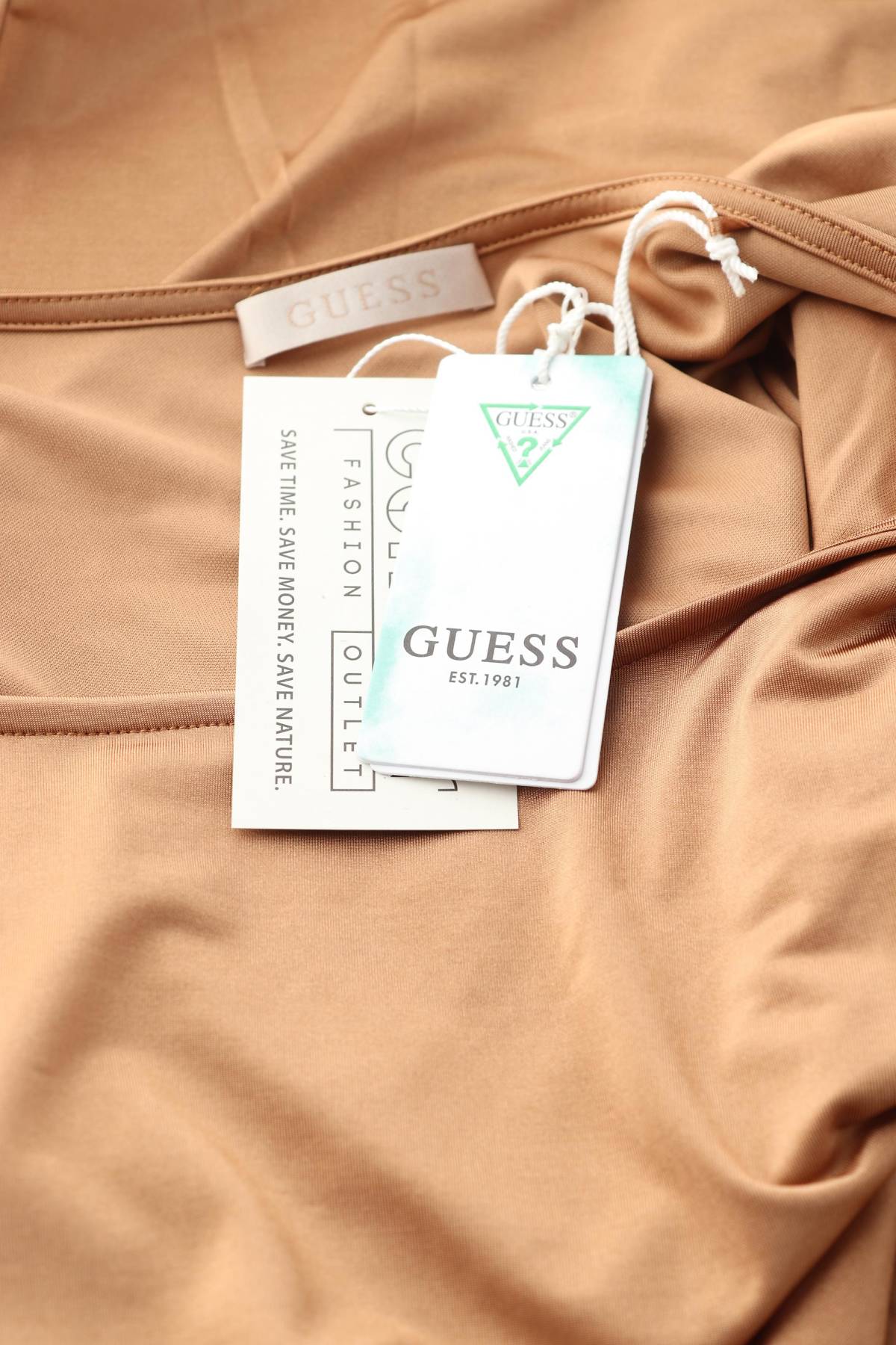 Рокля Guess3