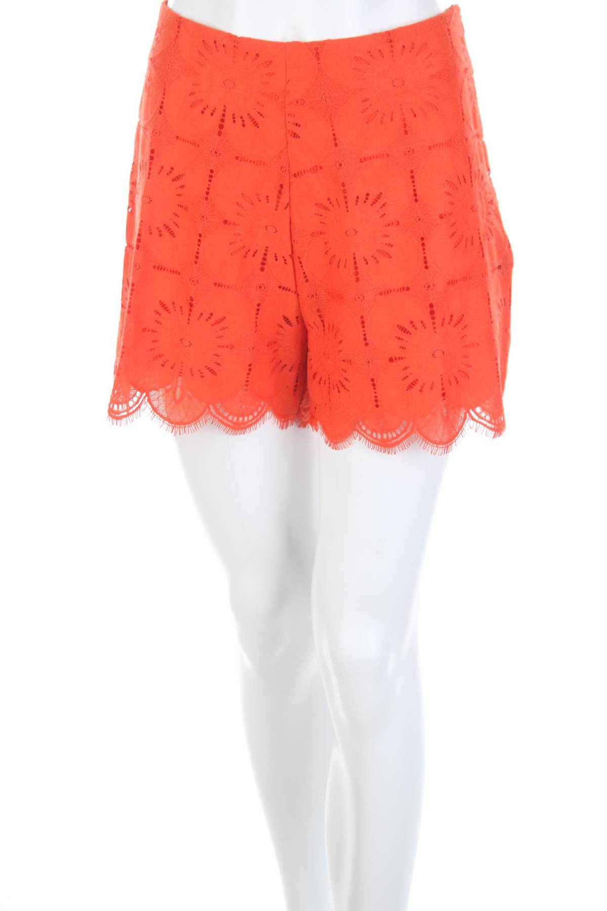 Дамски къс панталон Desigual1