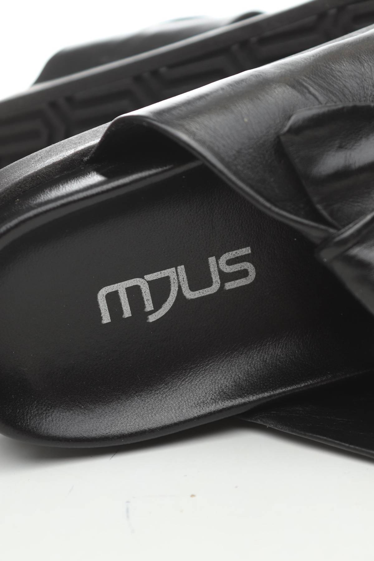 Чехли MJUS5 - Contour.bg Чехли MJUS5