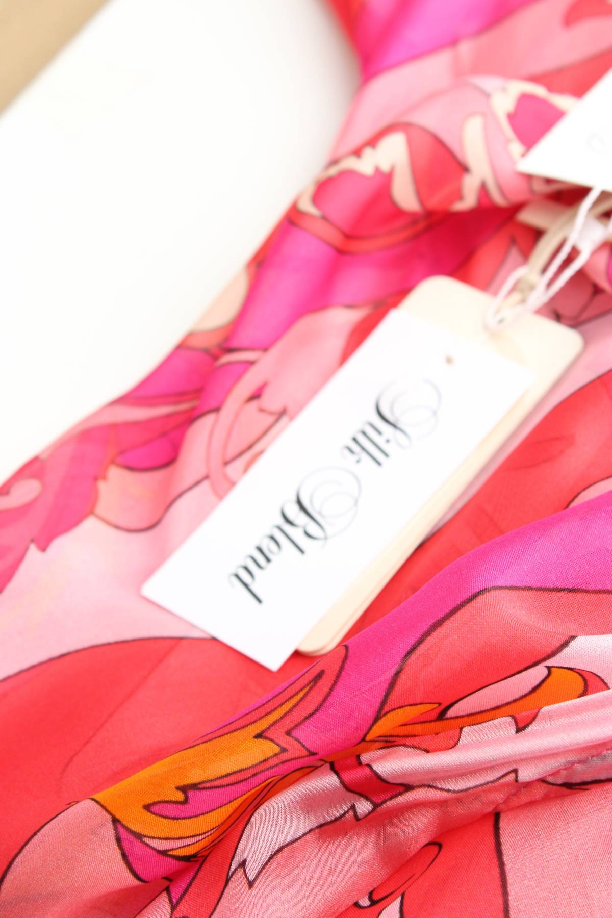 Φόρεμα παραλίας Guess3