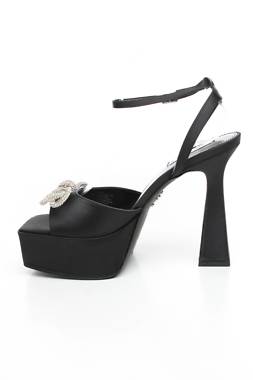 Σανδάλια Steve Madden2