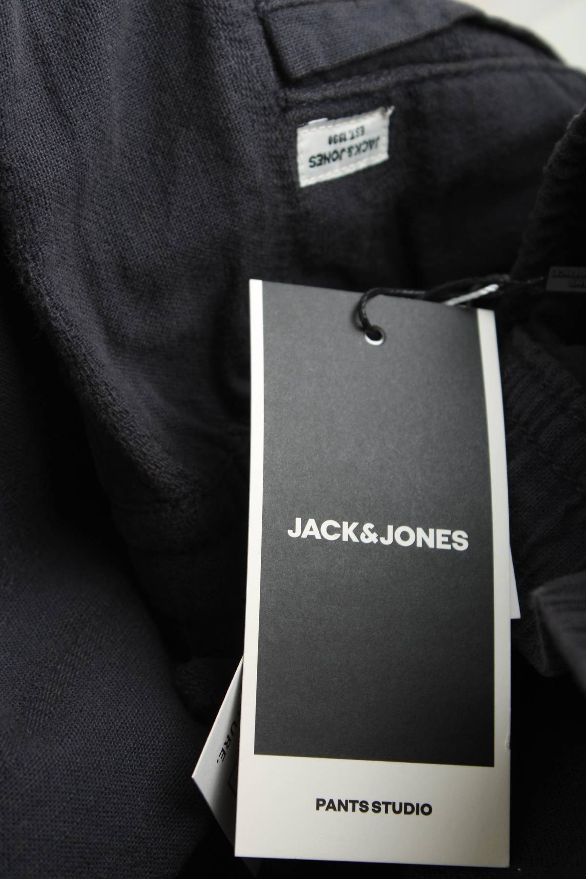 Мъжки къс панталон Jack & Jones3