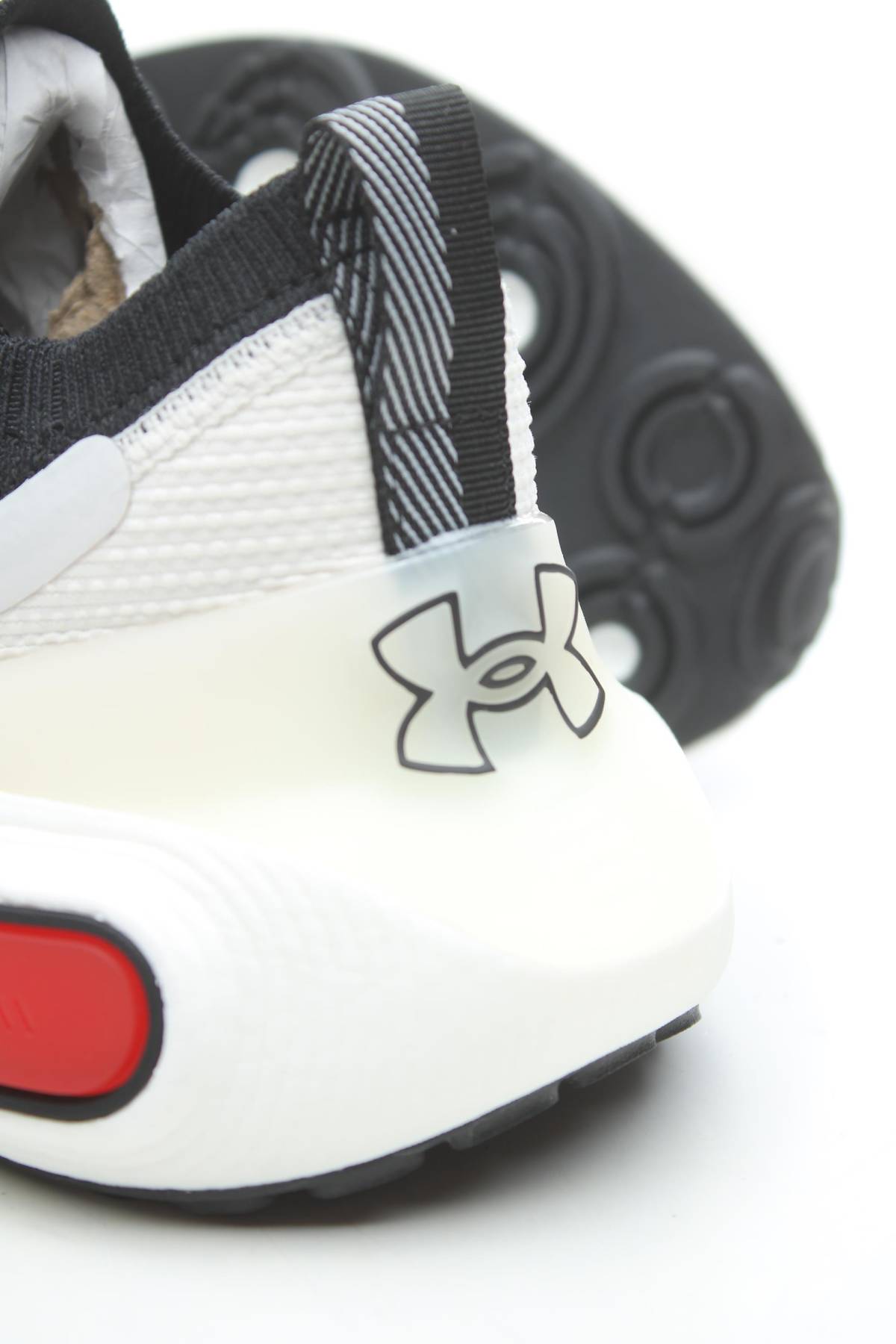 Αθλητικά παπούτσια Under Armour5