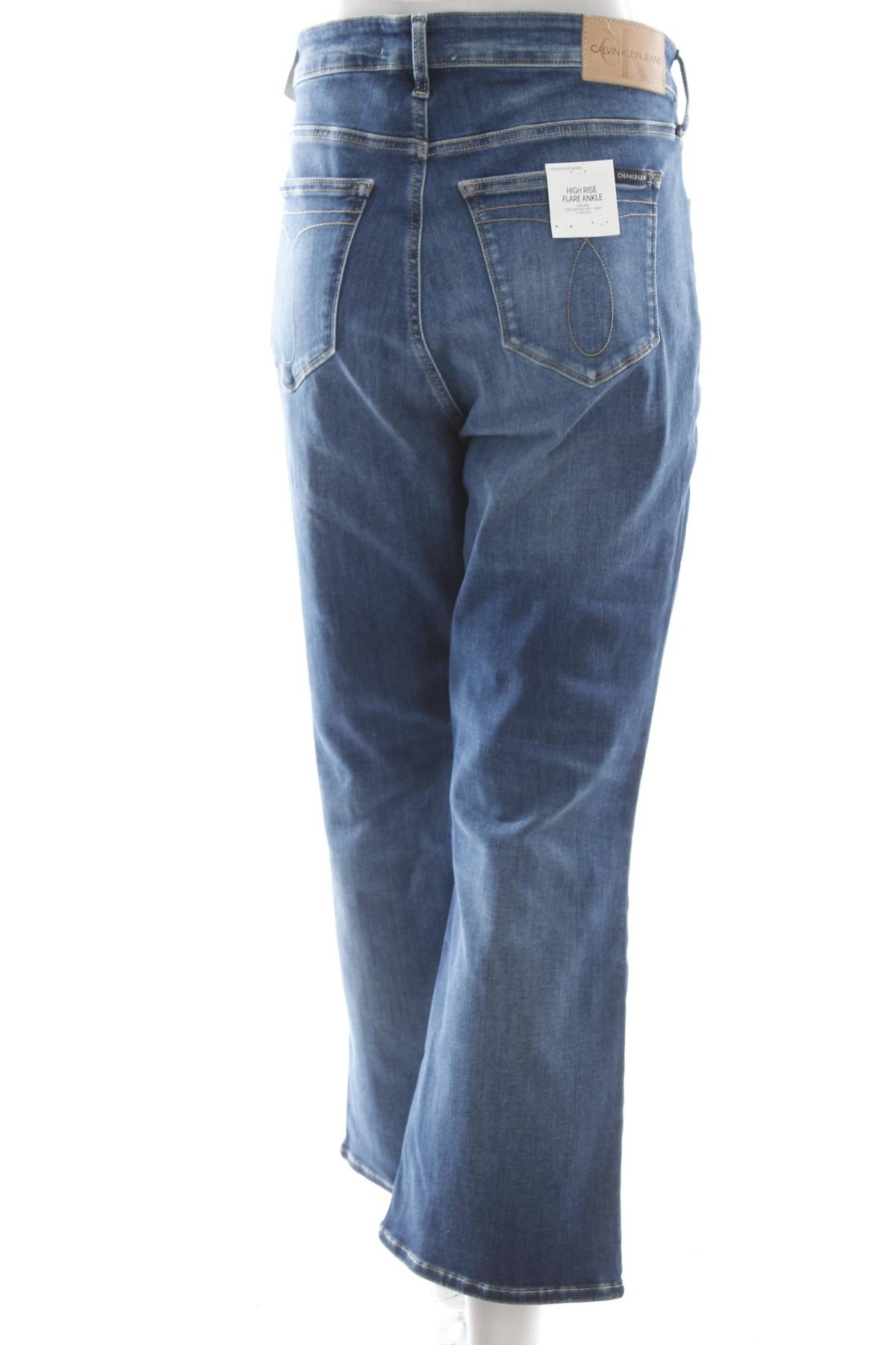 Дамски дънки Calvin Klein Jeans2 - Contour.bg Дамски дънки Calvin Klein Jeans2