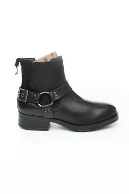 Дамски боти Steve Madden1