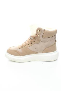 Кецове Anna Field2