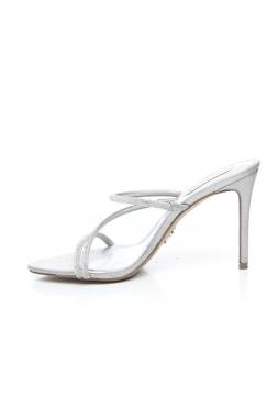 Πέδιλα Steve Madden2