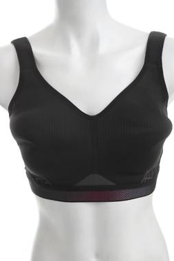Спортен сутиен Triumph Triaction1