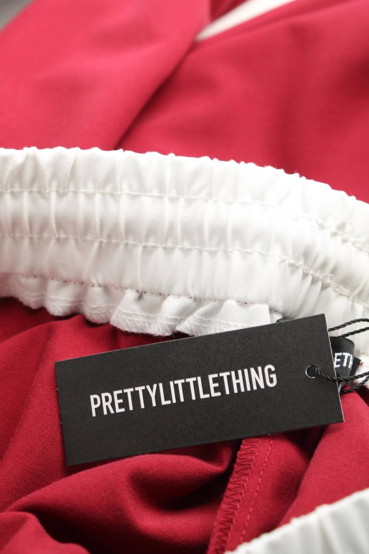 Дамско спортно долнище Pretty Little Thing3 - Contour.bg Дамско спортно долнище Pretty Little Thing3