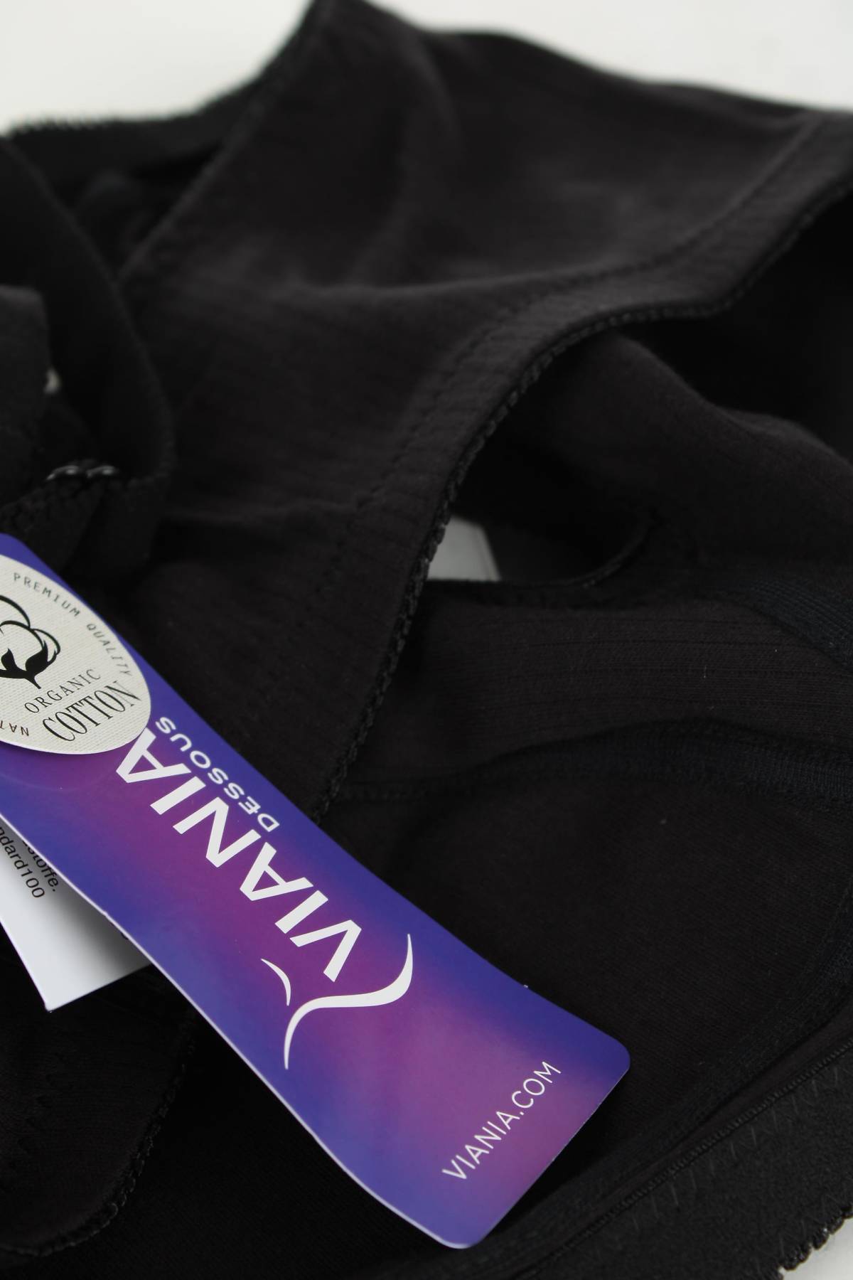 Сутиен Viania3