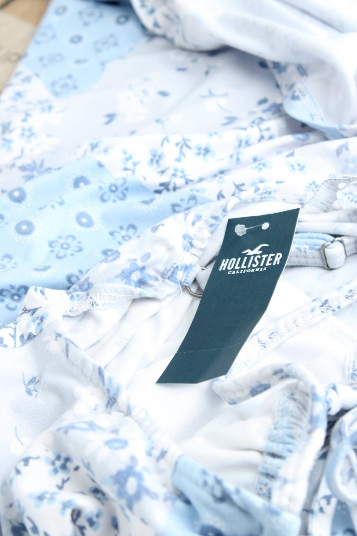 Φορέματα Hollister3