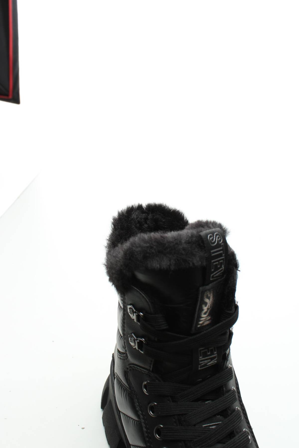 Γυναικεία μποτάκια Steve Madden5