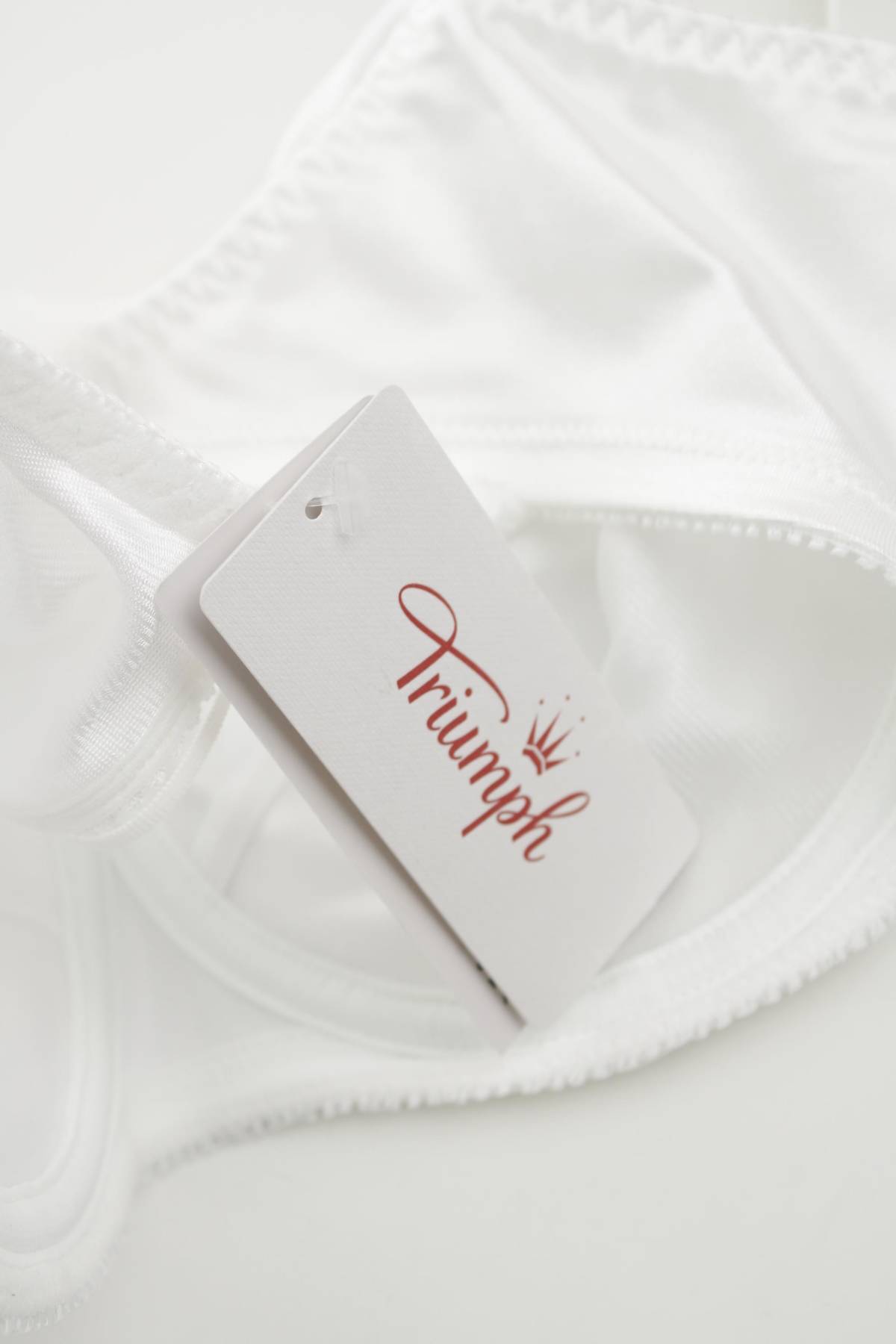 Сутиен Triumph3 - Contour.bg Сутиен Triumph3