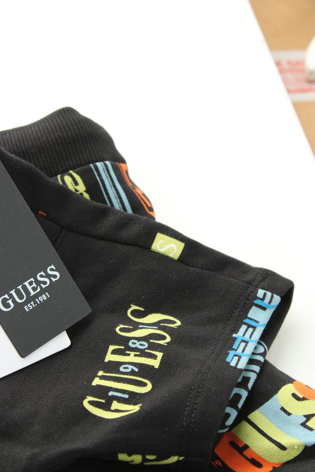 Детски къс панталон Guess3