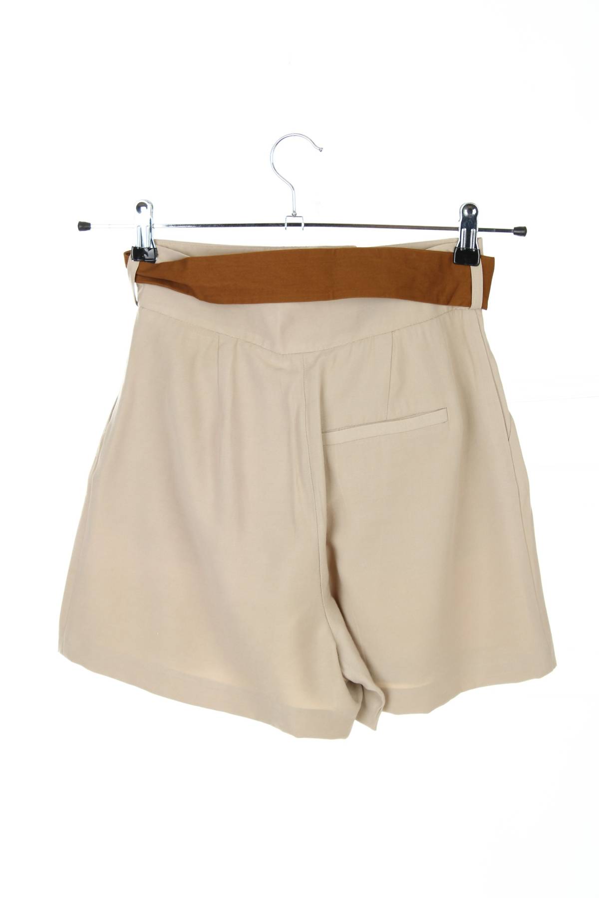 Дамски къс панталон Vero Moda2