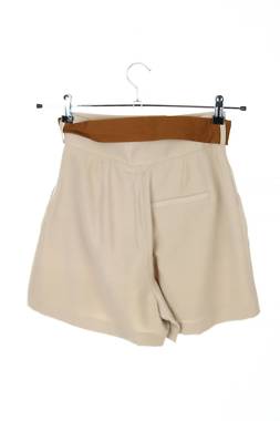 Дамски къс панталон Vero Moda2