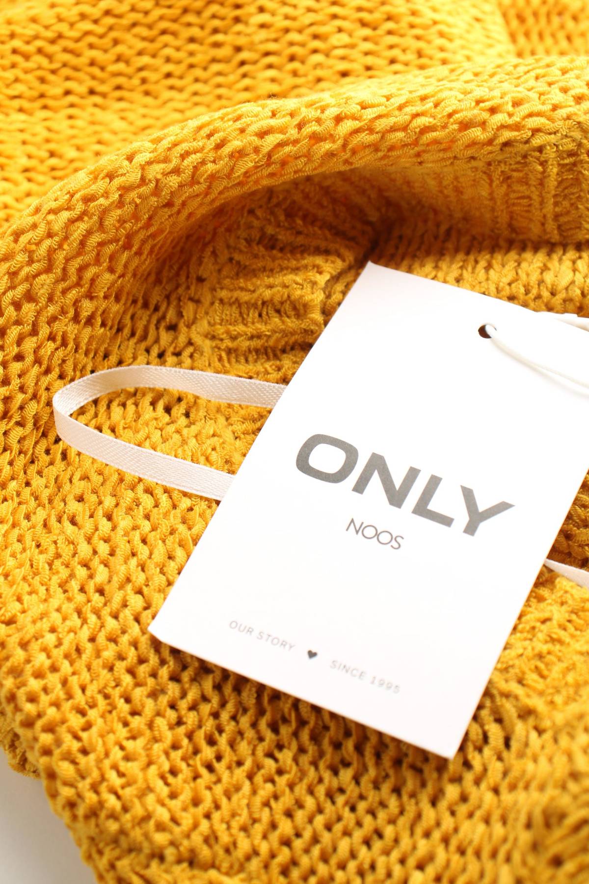 Дамски пуловер Only3 - Contour.bg Дамски пуловер Only3