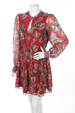 Φορέματα Guess1