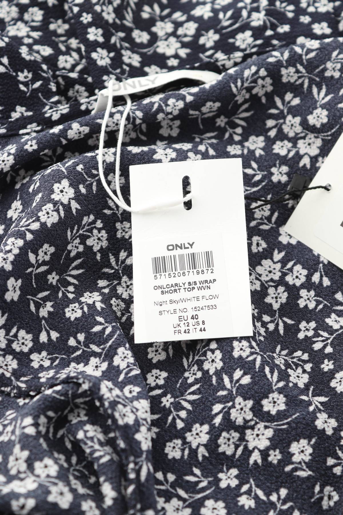 Γυναικεία μπλούζα Only3 - Contourshop.gr Γυναικεία μπλούζα Only3