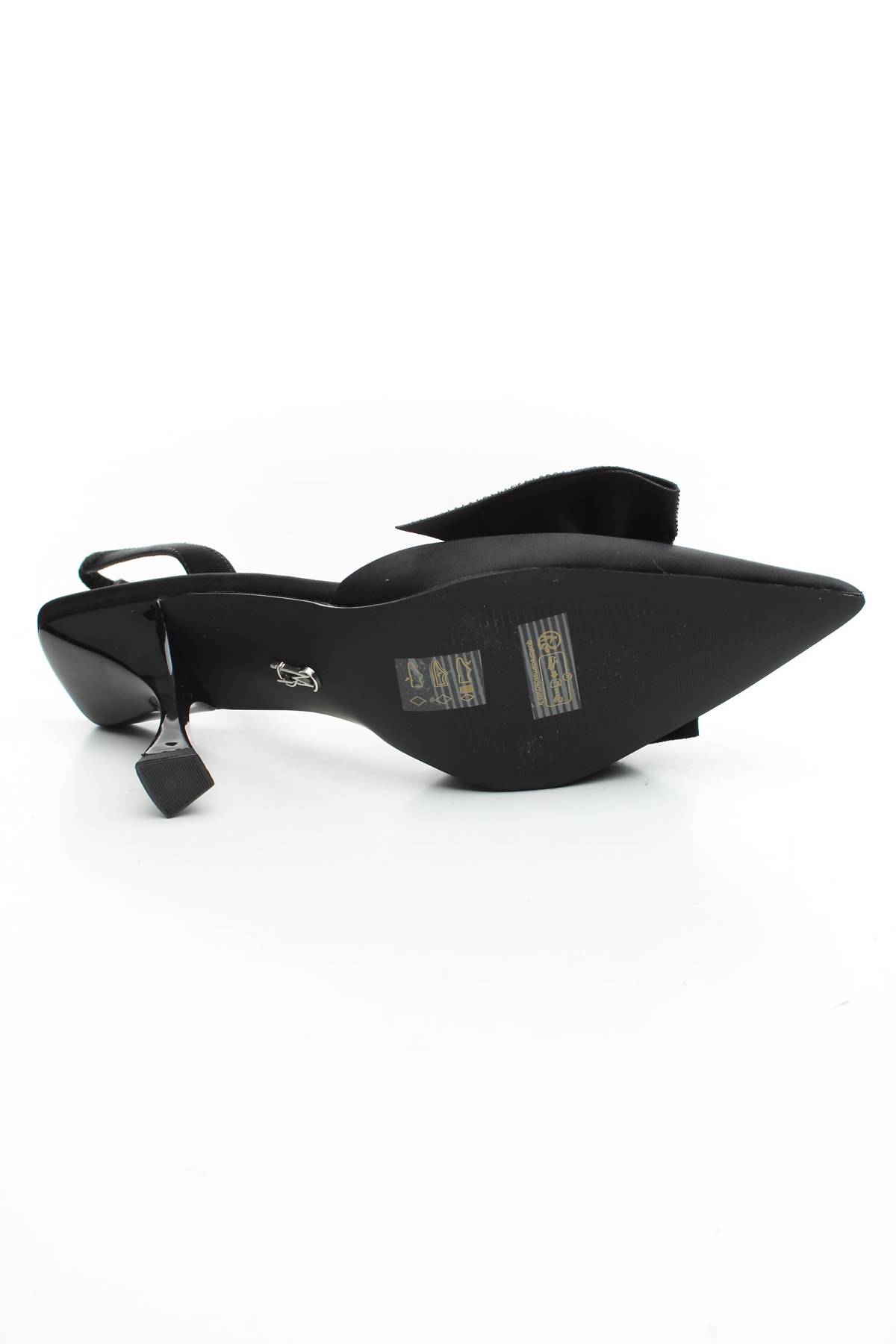 Σανδάλια Steve Madden4