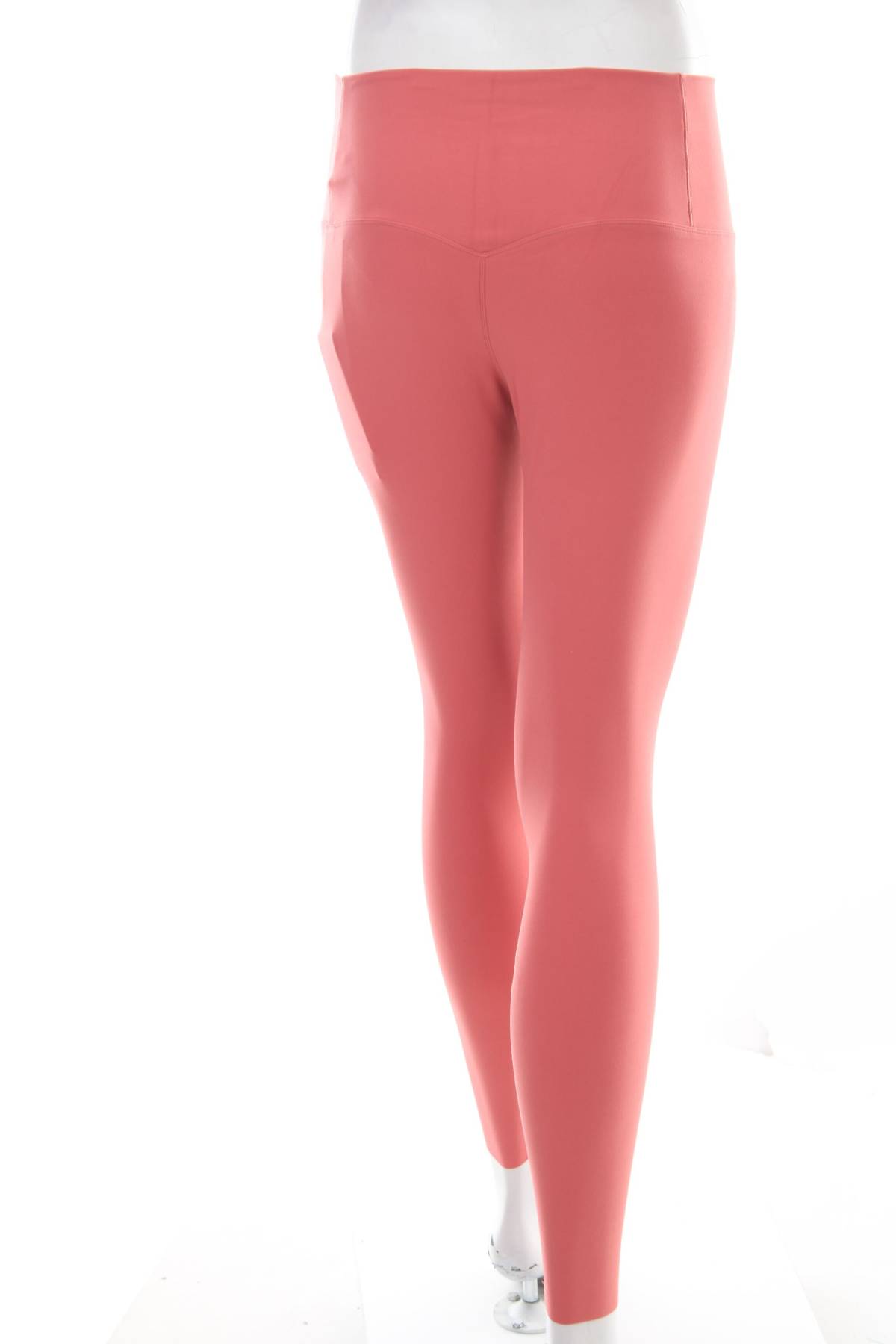 Дамски спортен клин Nike2 - Contour.bg Дамски спортен клин Nike2