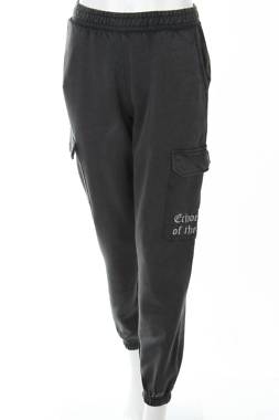 Дамско спортно долнище Jennyfer1