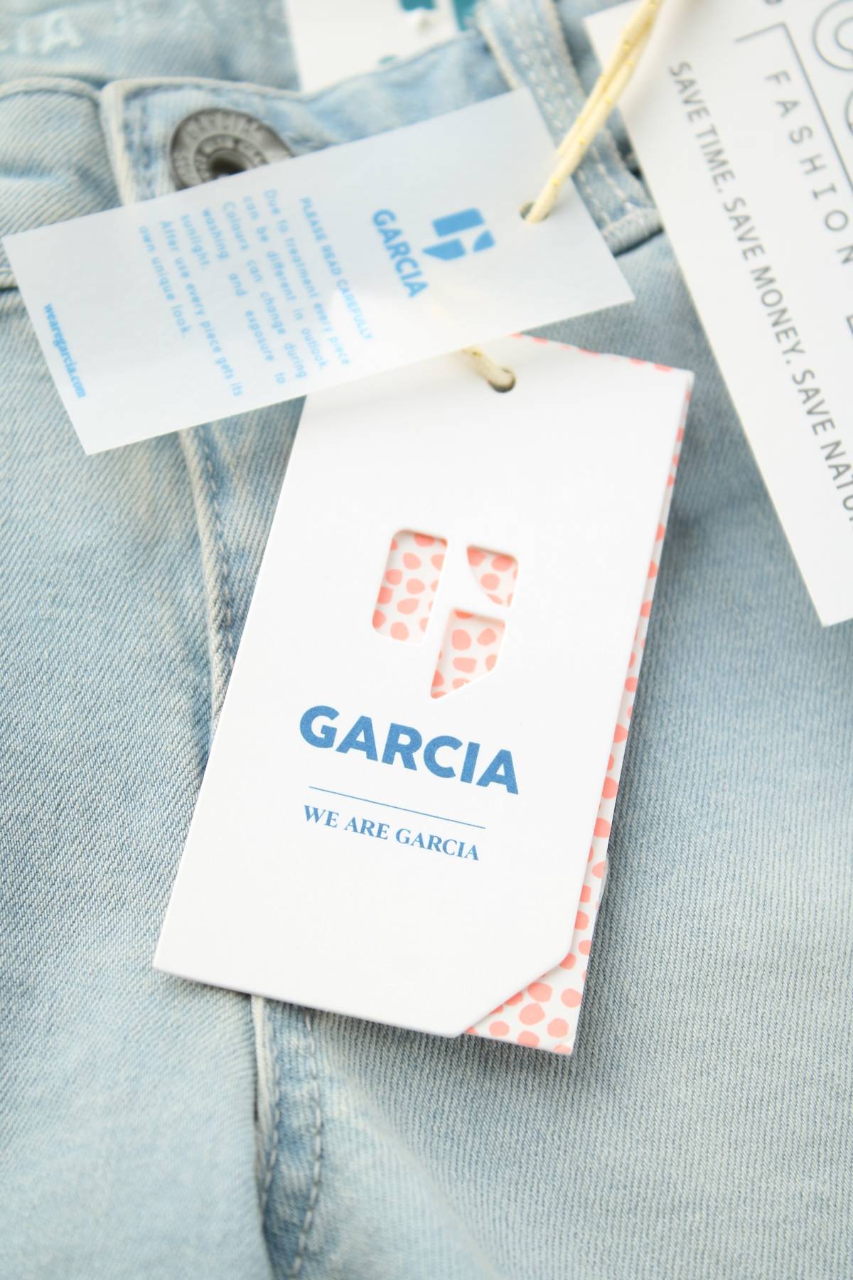 Детски къс панталон Garcia3