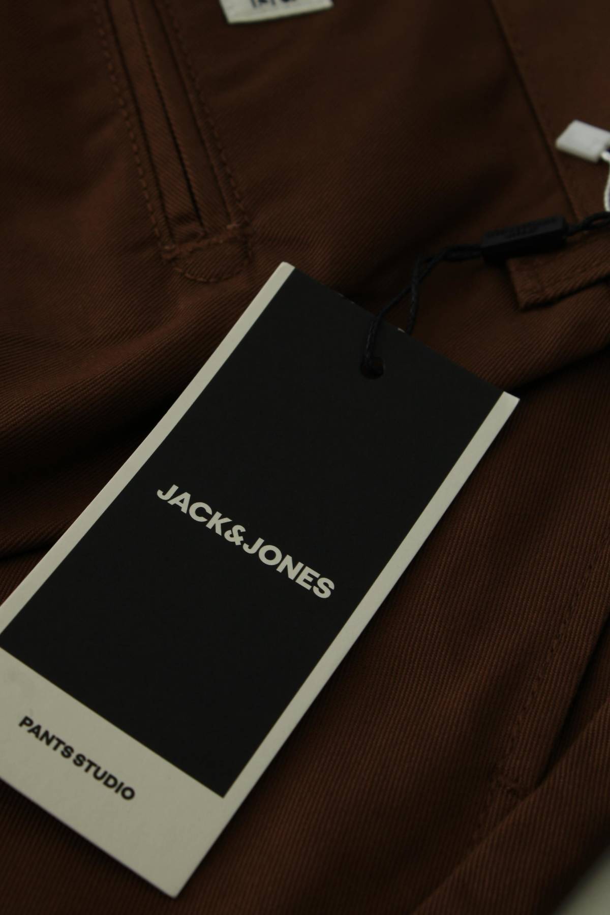 Мъжки къс панталон Jack & Jones3 - Contour.bg Мъжки къс панталон Jack & Jones3