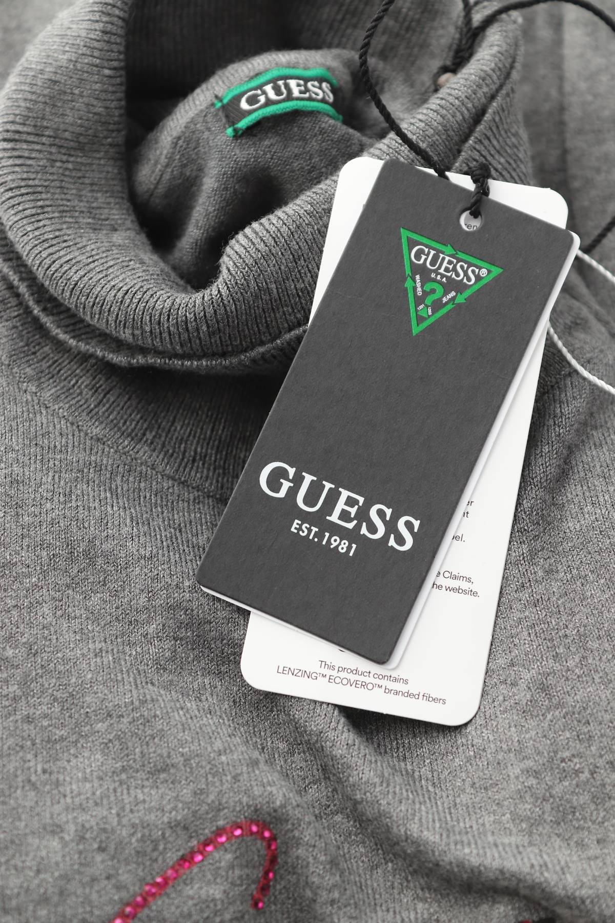 Дамско поло Guess3