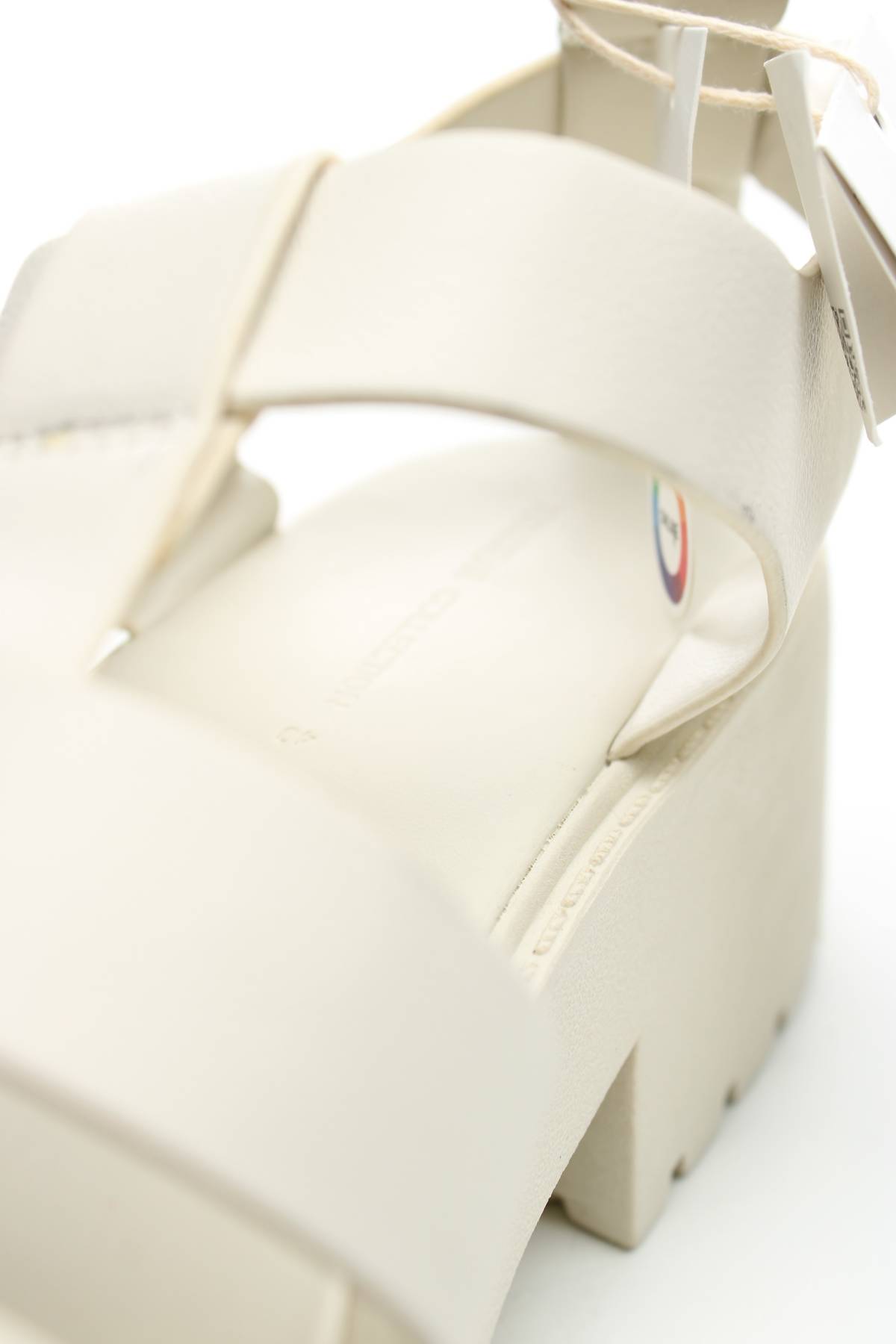 Σανδάλια Pull & Bear5