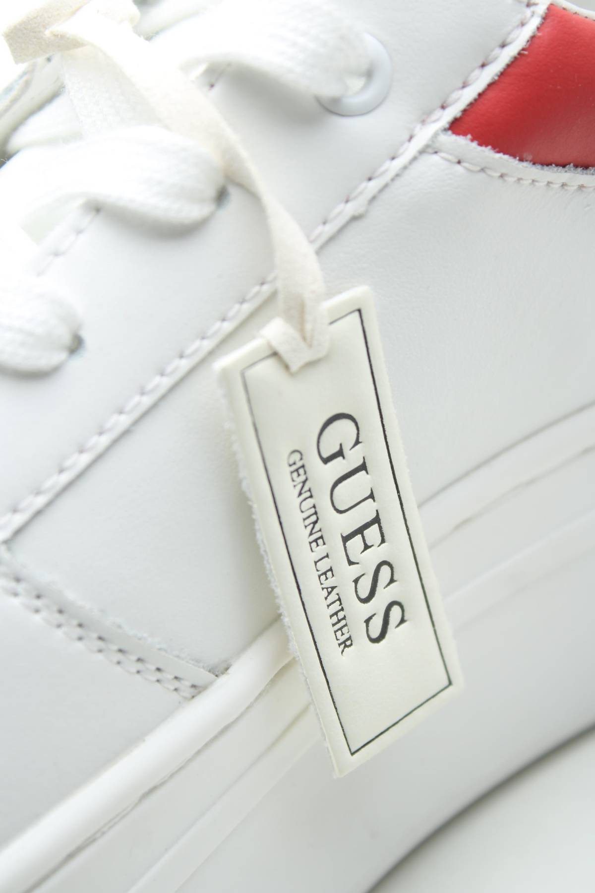 Дамски обувки Guess5