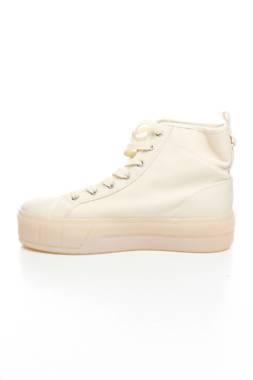 Sneakers Pull & Bear2