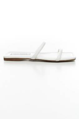 Πέδιλα Steve Madden1 - Contourshop.gr Πέδιλα Steve Madden1